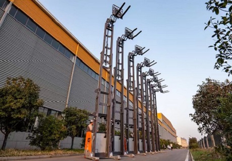 Высокоэффективное логистическое решение для двухосных погрузчиков.